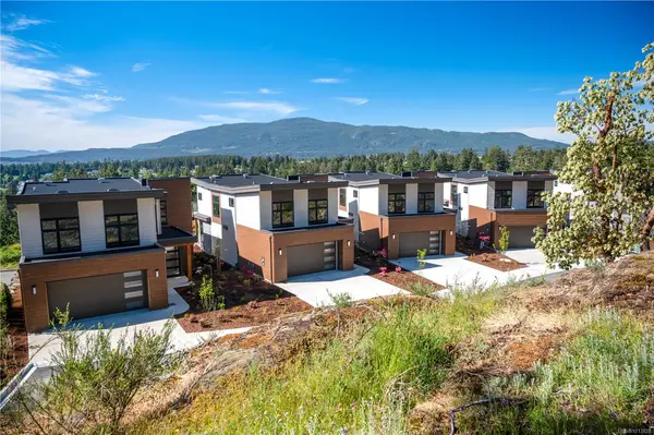 1220 Manzanita Pl # 102, Nanaimo BC V9T 0L7