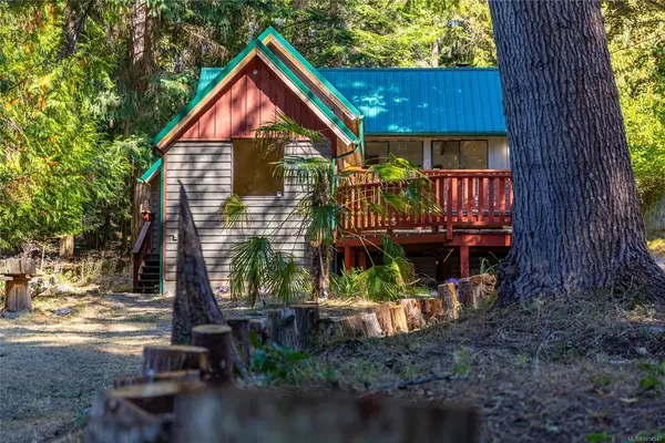 3830 Cutlass Crt, Pender Island BC V0N 2M2 - 1 bed, 1.0 bath in Pender Island