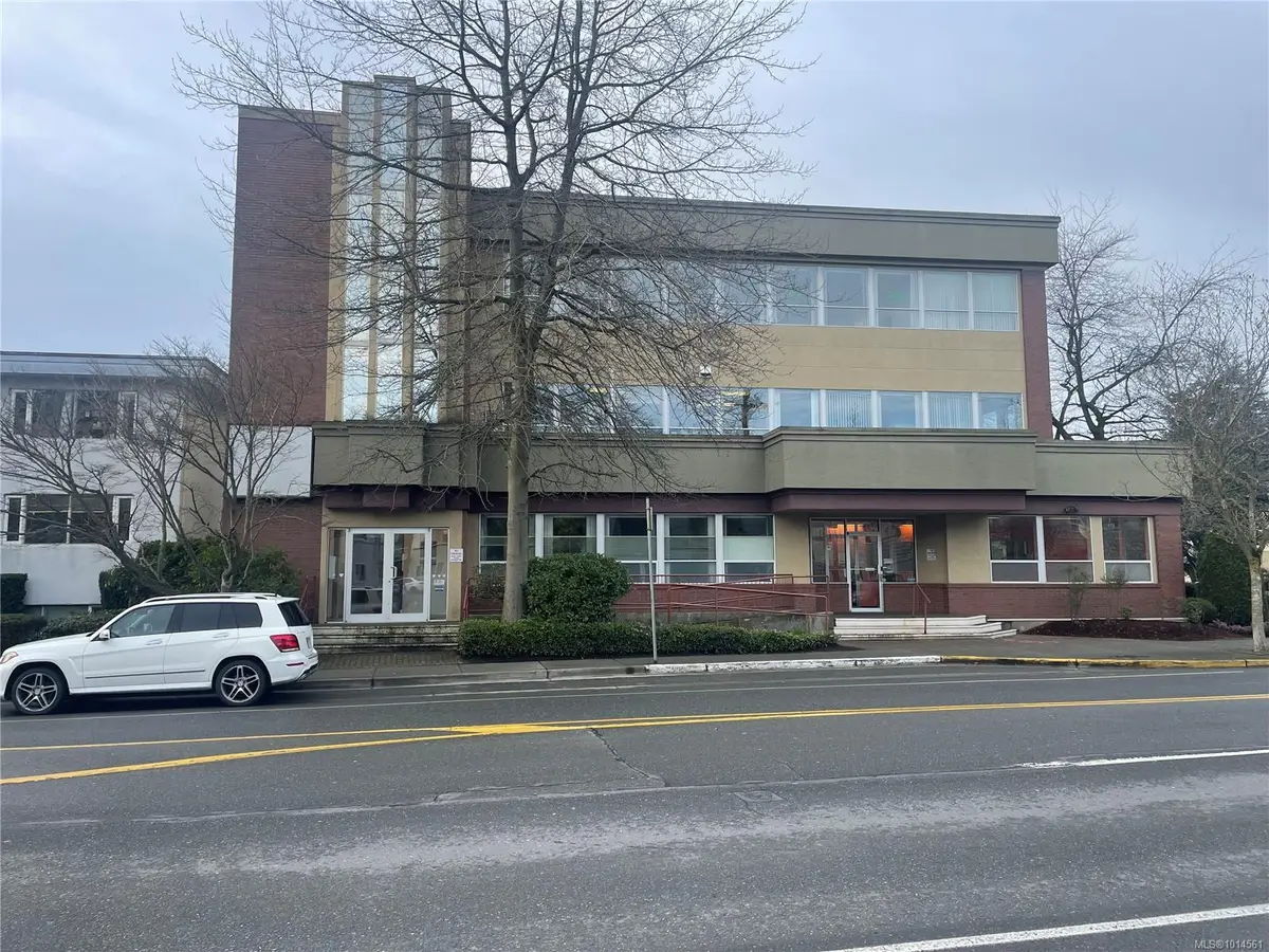 1195 Esquimalt Rd, Esquimalt BC V9A 3N6