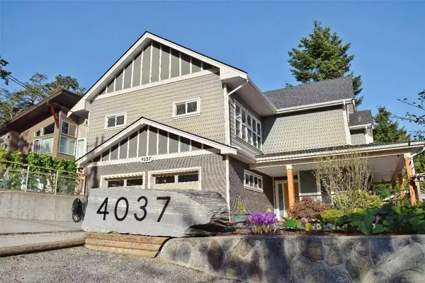 4037 Nelthorpe St, Saanich BC V8X 2A2