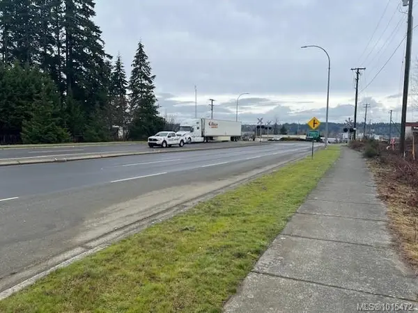 2920 Piercy Ave, Courtenay BC V9N 7E3