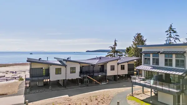 9022 Clarkson Ave # 22, Black Creek BC V9J 1B3 - 2 bed, 3 bath in Black Creek