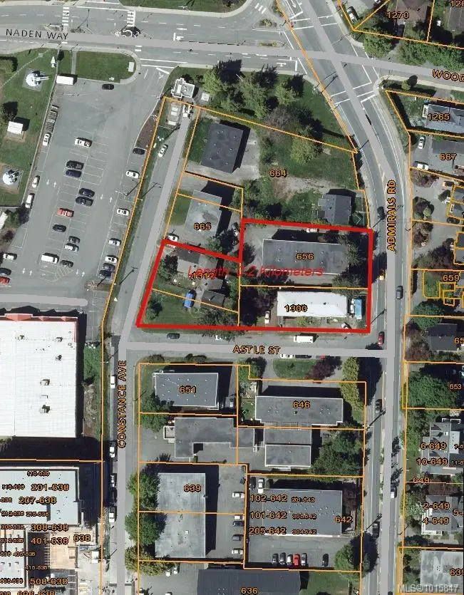 656 Admirals Rd, Esquimalt BC V9A 4X9