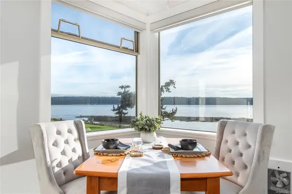 27 Island Hwy S # 2203, Campbell River BC V9W 1A2 - 1 bed, 1 bath in Campbell River