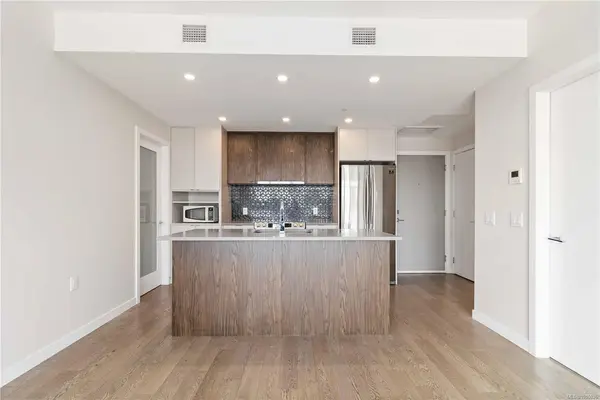 881 Short St # 311, Saanich BC V8X 0B7 - 2 bed, 2 bath in Saanich