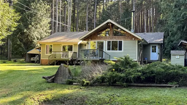 667 Weathers Way, Mudge Island BC V0R 1X6 - 4 bed, 1.0 bath in Mudge Island