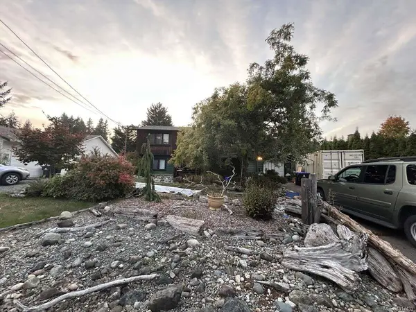 347 Pritchard Rd, Comox BC V9M 2Y8 - 4 bed, 2.0 bath in Comox