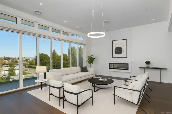 9570 Fifth St # 407, Sidney BC V8L 2W5 - 2 bed, 2.0 bath in Sidney