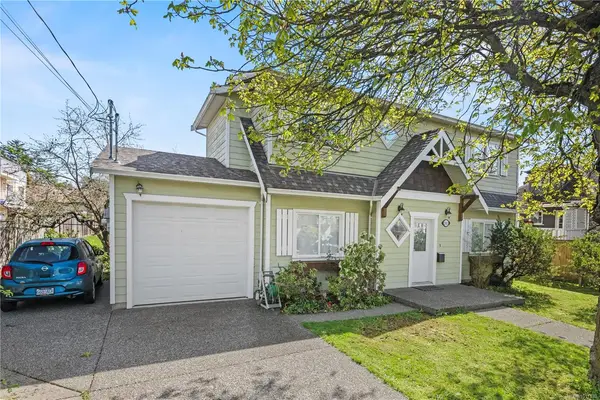 2901 Harriet Rd, Victoria BC V8T 4N4 - 3 bed, 2 bath in Victoria