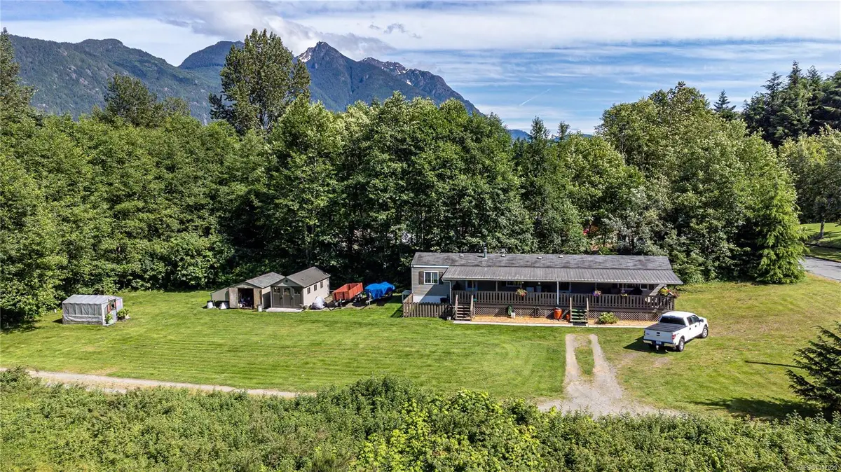701 Kelsey Way, Sayward BC V0P 1R0