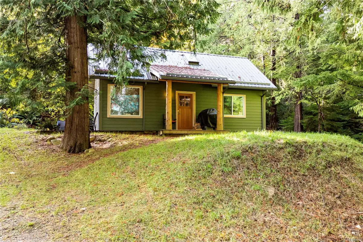 403 Whaletown Rd, Cortes Island BC V0P 1Z0