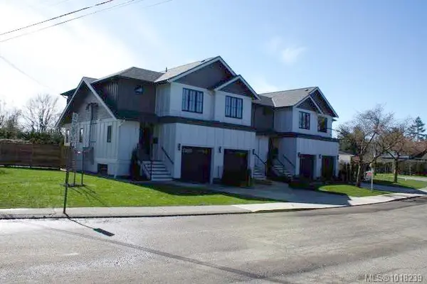 3513 Henderson Rd # 2, Oak Bay BC V8R 3K5 - 2 bed, 4.0 bath in Oak Bay