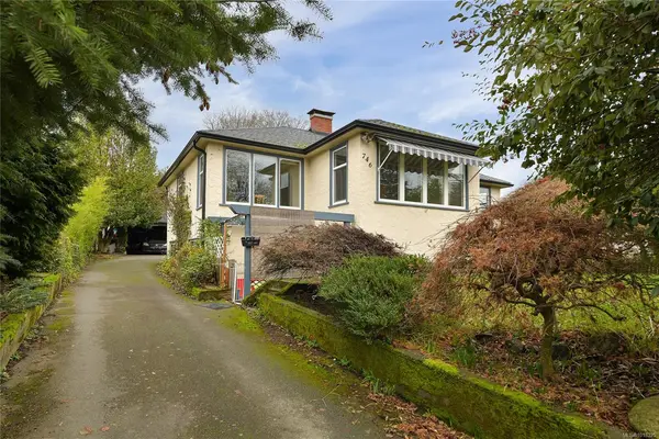 746 Gorge Rd W, Saanich BC V9A 1N6 - 5 bed, 3 bath in Saanich