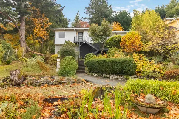 4882 Lochside Dr, Saanich BC V8Y 2E4 - 2 bed, 1 bath in Saanich