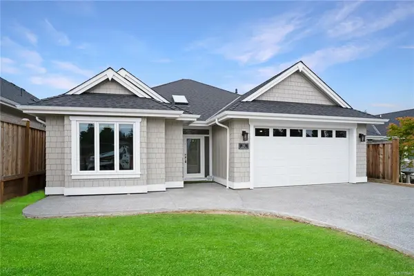 612 Rainbow Way, Parksville BC V9P 1H3 - 3 bed, 2 bath in Parksville