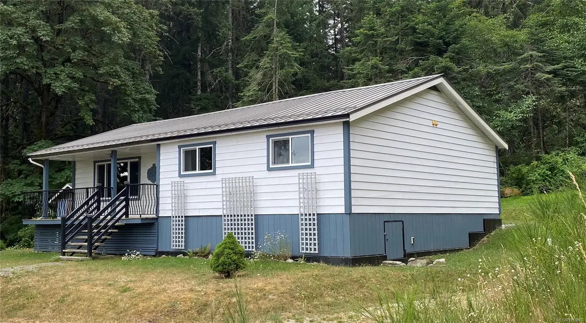 241 Aust Way, Salt Spring BC V8K 2B2