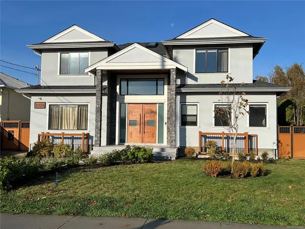 2328 Dunlevy St, Oak Bay BC V8R 5Y9 - 7 bed, 7.0 bath in Oak Bay