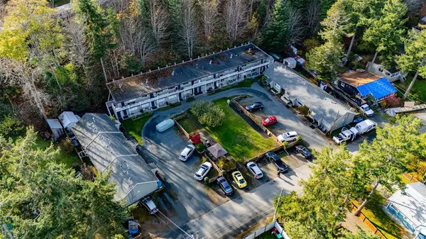 521 Windslow Rd, Comox BC V9M 3T8