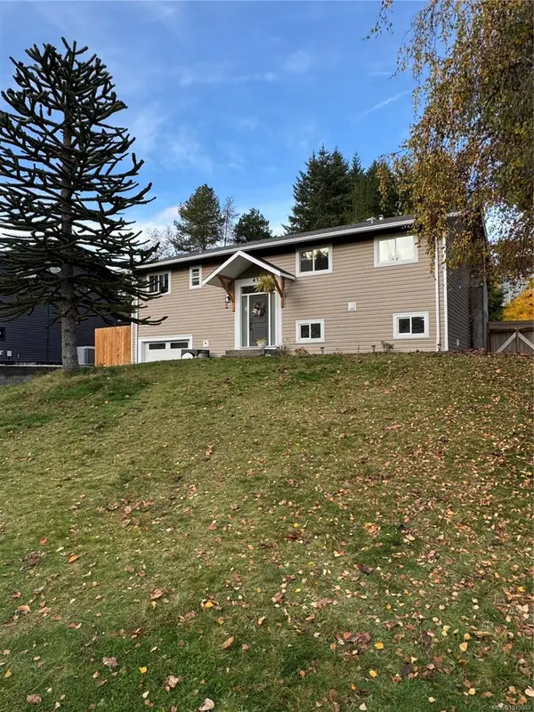 413 Cedar Cres, Gold River BC V0P 1G0 - 4 bed, 2.0 bath in Gold River