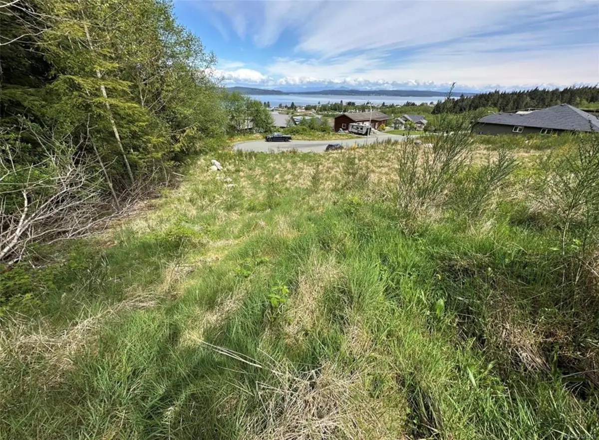 1871 Jensen Pl, Port McNeill BC V0N 2R0