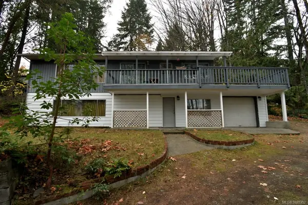 1154 2nd Ave, Ladysmith BC V9G 1A4 - 5 bed, 2 bath in Ladysmith