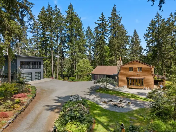 3281 McGuire Way, Nanaimo BC V9G 1C4 - 5 bed, 5 bath in Nanaimo