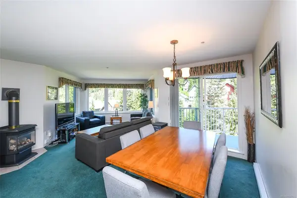 1320 Henry Rd # 217, Courtenay BC V9J 1L0 - 3 bed, 2 bath in Courtenay