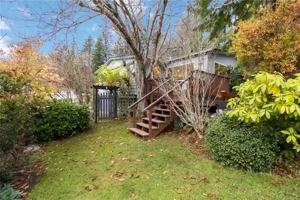 5838 Blythwood Rd # 4, Sooke BC V9Z 0G2