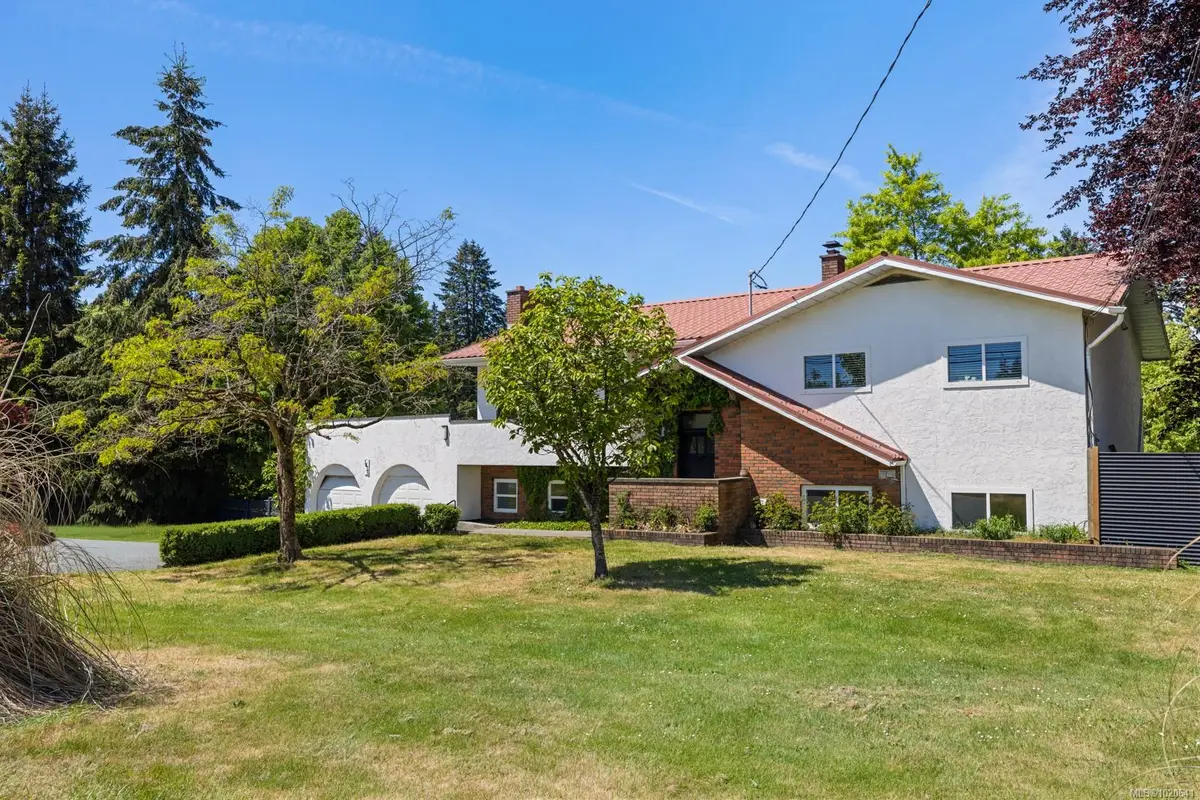 1435 Cherry Point Rd, Cowichan Bay BC V0R 1N2