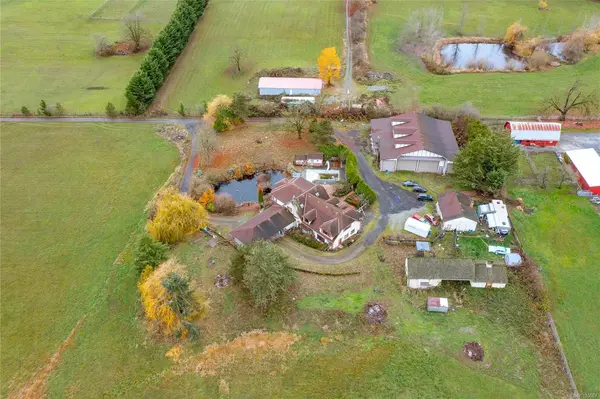 1909 Stamps Rd, Duncan BC V9L 5W1 - 6 bed, 5 bath in Duncan