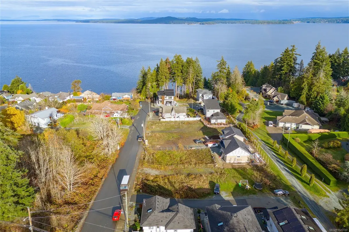 3192 Malcolm Rd # 4, Chemainus BC V0R 1K2
