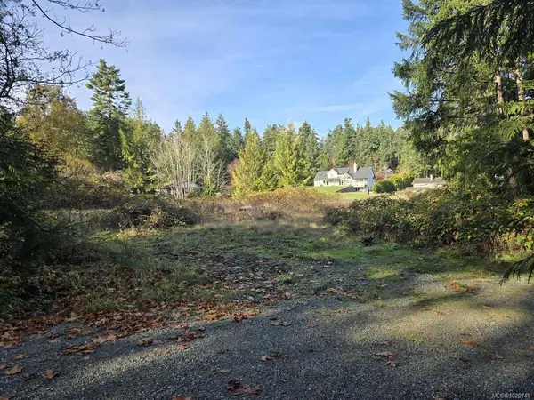 1220 Clayton Rd, North Saanich BC V8L 5V3