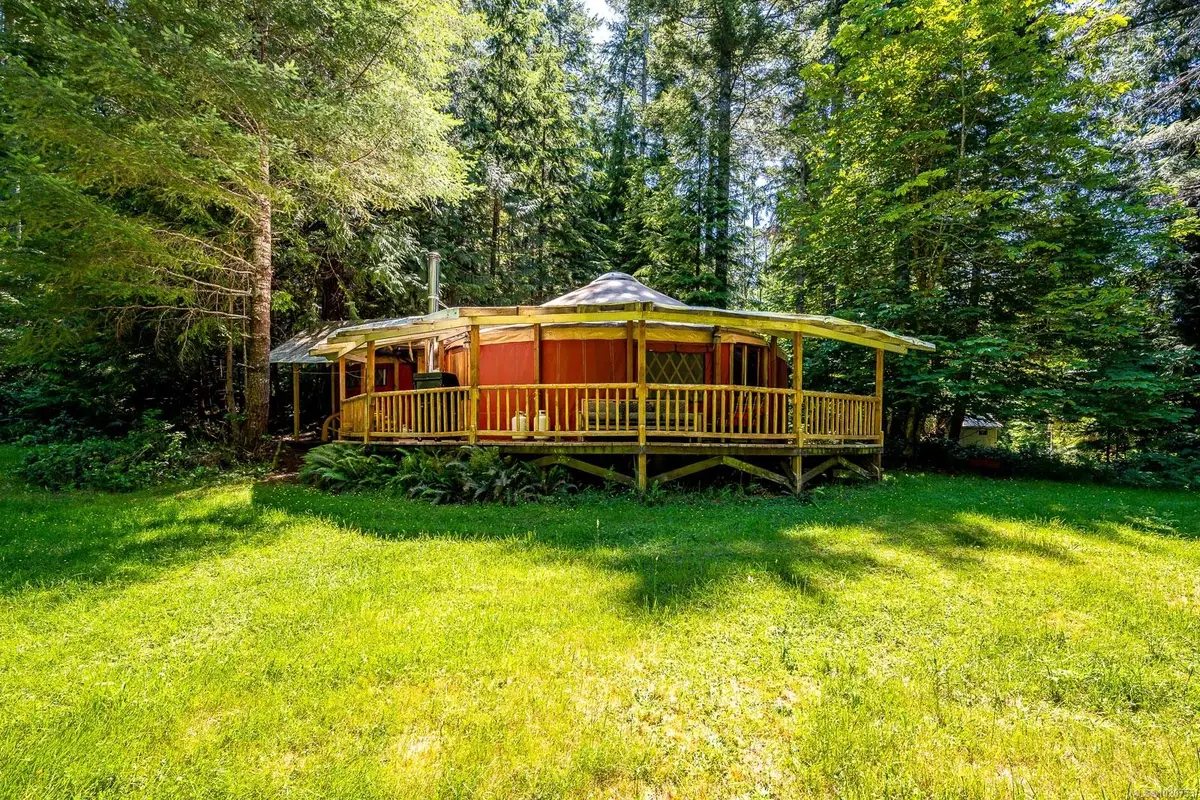 1408 Robertson Rd, Cortes Island BC V0P 1Z0