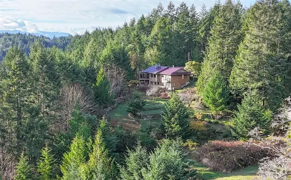 835 Chelwood Rd, Gabriola Island BC V0R 1X1 - 4 bed, 5.0 bath in Gabriola Island