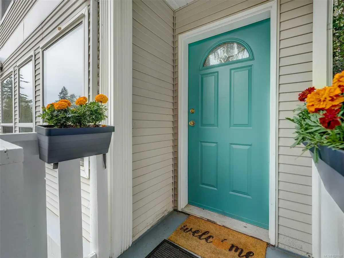 2436 Otter Point Rd, Sooke BC V9Z 0H9