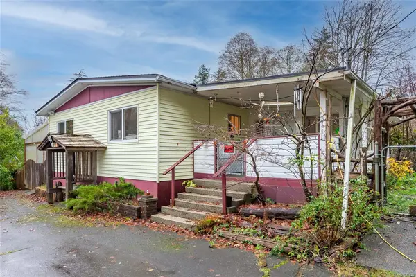 129 Seabreeze Dr N, Campbell River BC V9H 1H8 - 4 bed, 1 bath in Campbell River