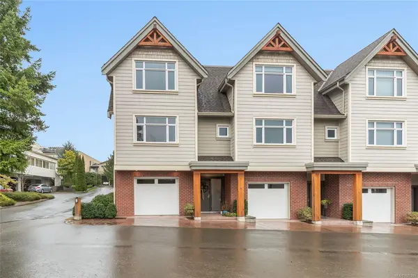 180 First Ave W # 8, Qualicum Beach BC V9K 1H1 - 2 bed, 3.0 bath in Qualicum Beach