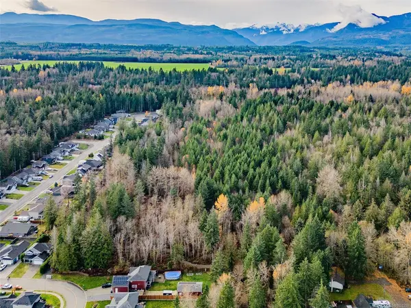 2650 Copperfield Rd, Courtenay BC V9N 9J6