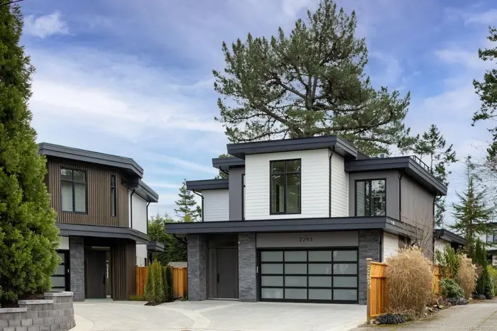 2293 Adela Pl, Sidney BC V8L 1R2 - 4 bed, 3.0 bath in Sidney