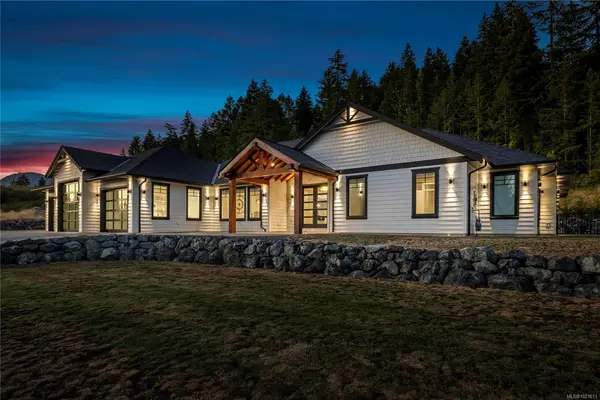 6127 Chase Dr, Port Alberni BC V9Y 0C2 - 5 bed, 4 bath in Port Alberni