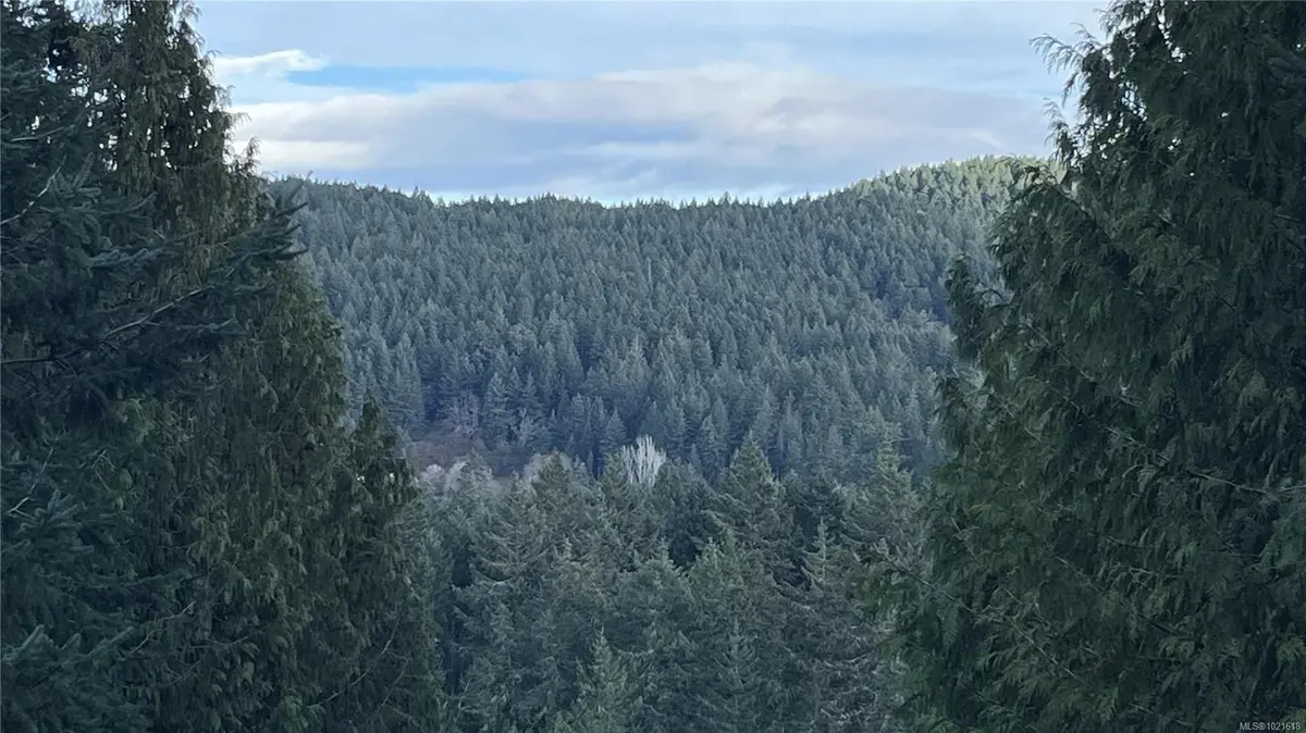 4616 Mate Rd, Pender Island BC V0N 2M2