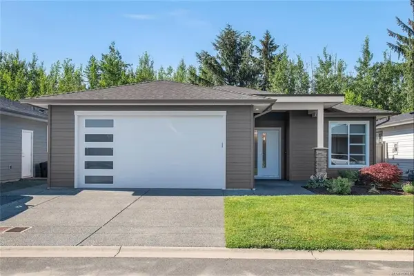 457 Arizona Dr # 10, Campbell River BC V9H 0E4 - 3 bed, 2 bath in Campbell River