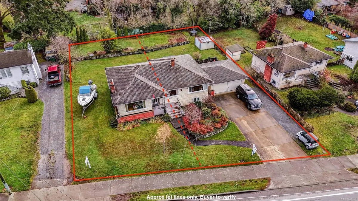 3059 Admirals Rd, Saanich BC V9A 2S1