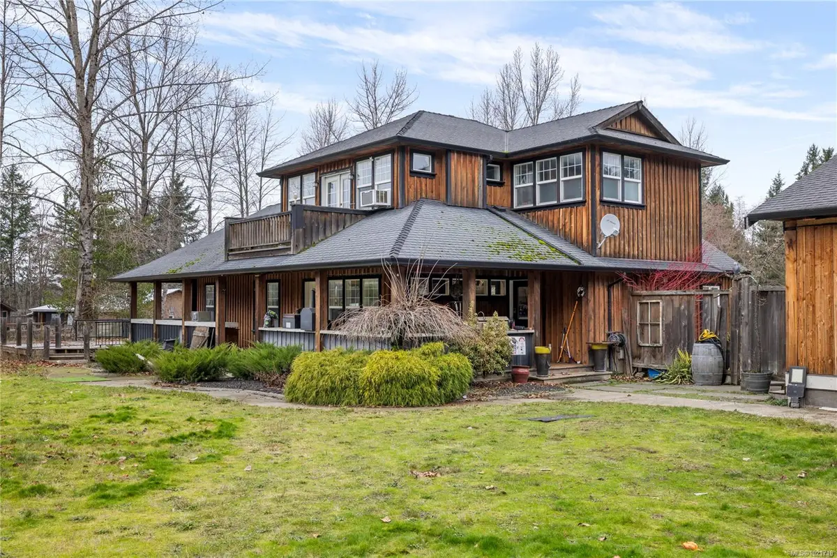 3805 Kriscott Rd, Whiskey Creek BC V9K 1V5