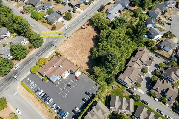 497 Rockland Rd, Campbell River BC V9W 1N8