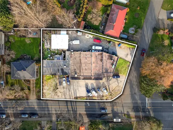 660 Burnside Rd W, Saanich BC V8Z 1M8