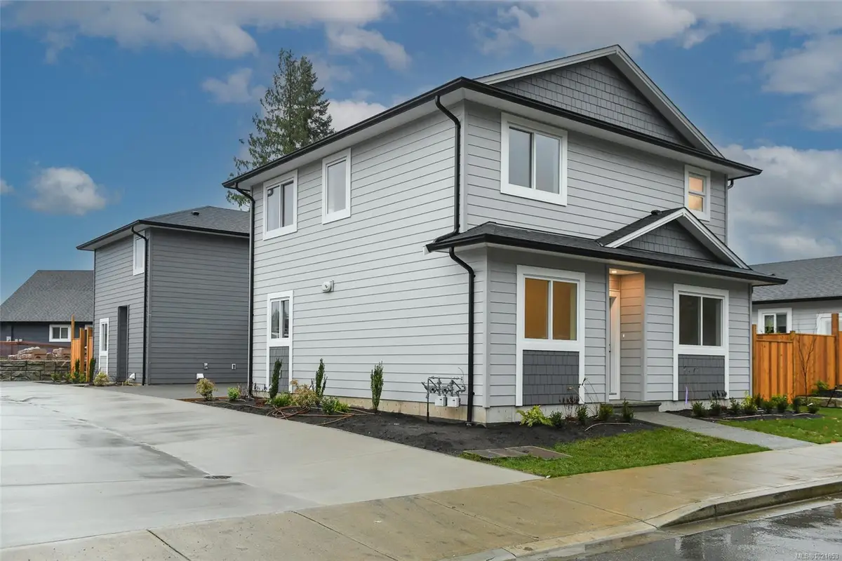 2317 McDonald Rd # A, Comox BC V9M 0C8