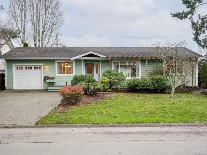 2087 James White Blvd, Sidney BC V8L 4G5 - 3 bed, 2.0 bath in Sidney