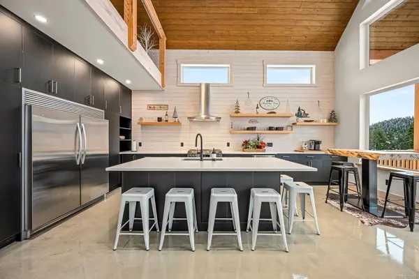 455 ARROWSMITH Ridge, Courtenay BC V9J 1L0 - 5 bed, 4 bath in Courtenay