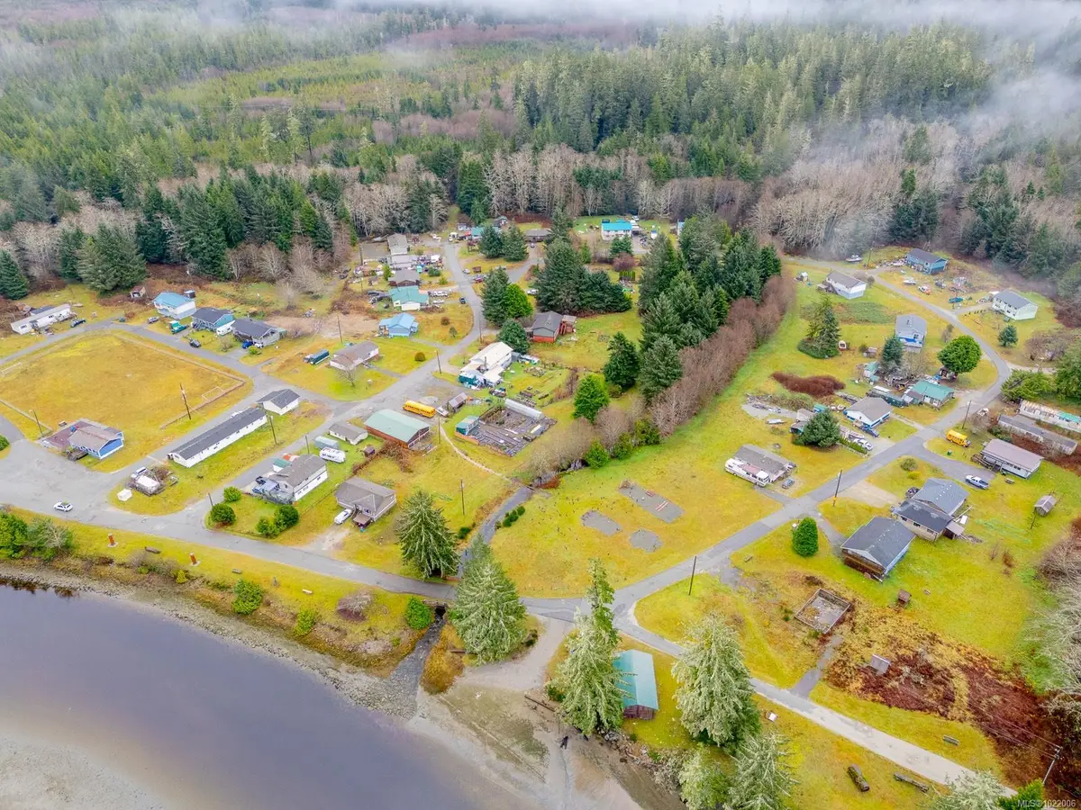 230 Clutus Rd, Bamfield BC V0R 1B0